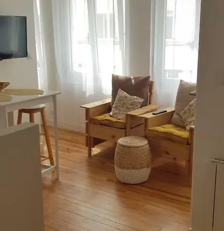 Apartmán Centre Lorient-calme&cosy *